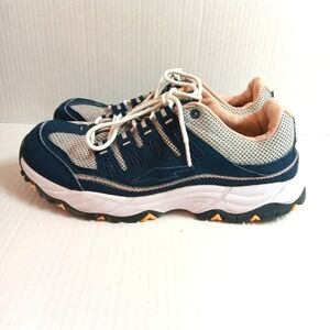 AVIA Elevate Athletic Shoes Navy and Cream Women's Size 9.5